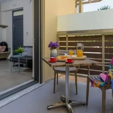 Ginger Chania Center Apartment